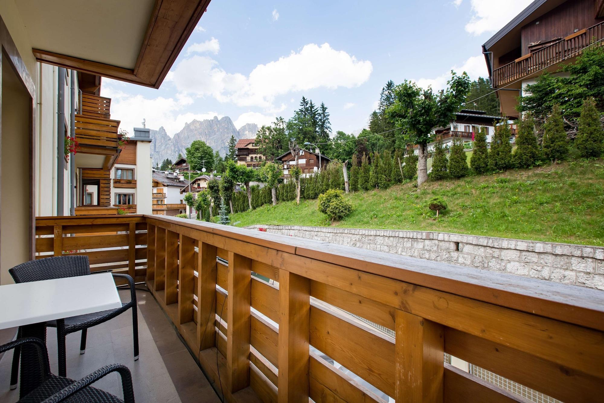 Radisson Residences Savoia Palace Cortina d’Ampezzo Extérieur photo
