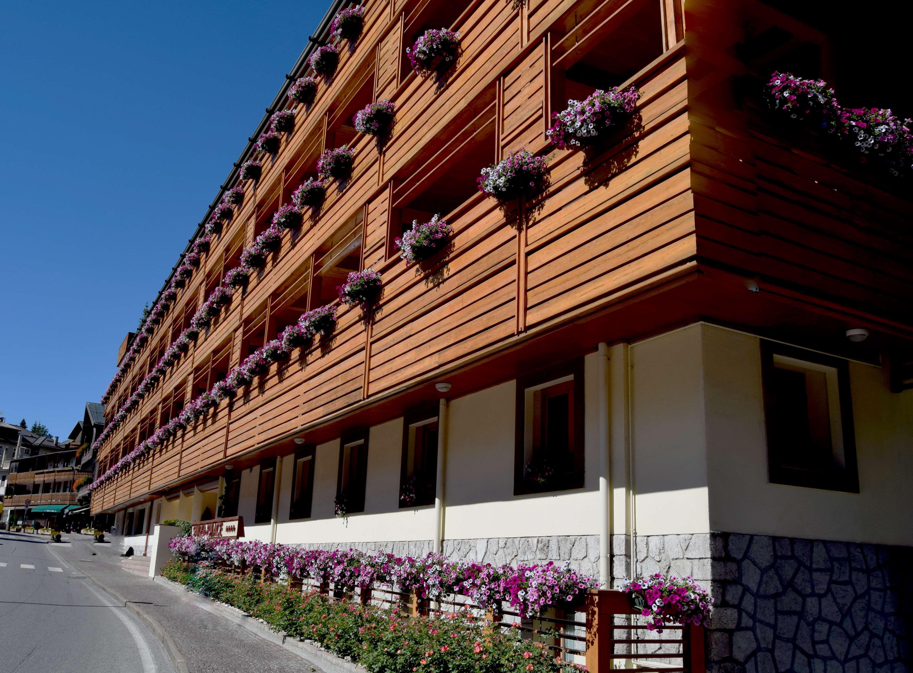 Radisson Residences Savoia Palace Cortina d’Ampezzo Extérieur photo