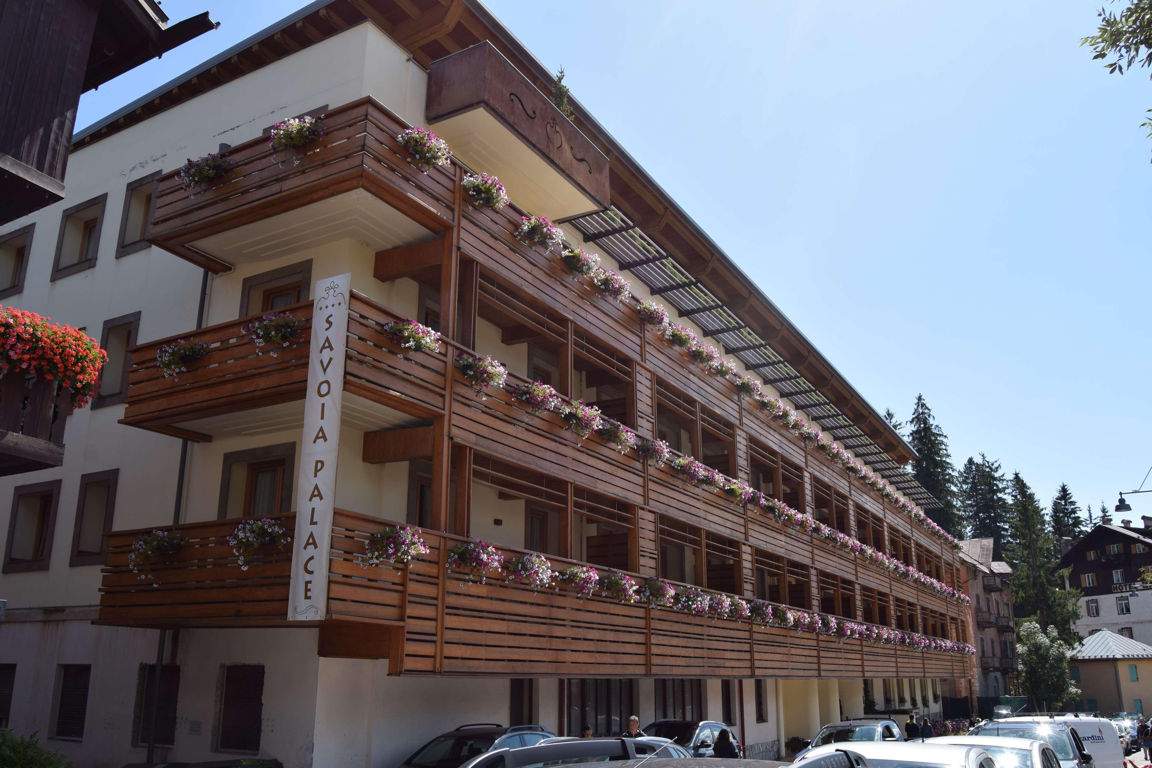 Radisson Residences Savoia Palace Cortina d’Ampezzo Extérieur photo