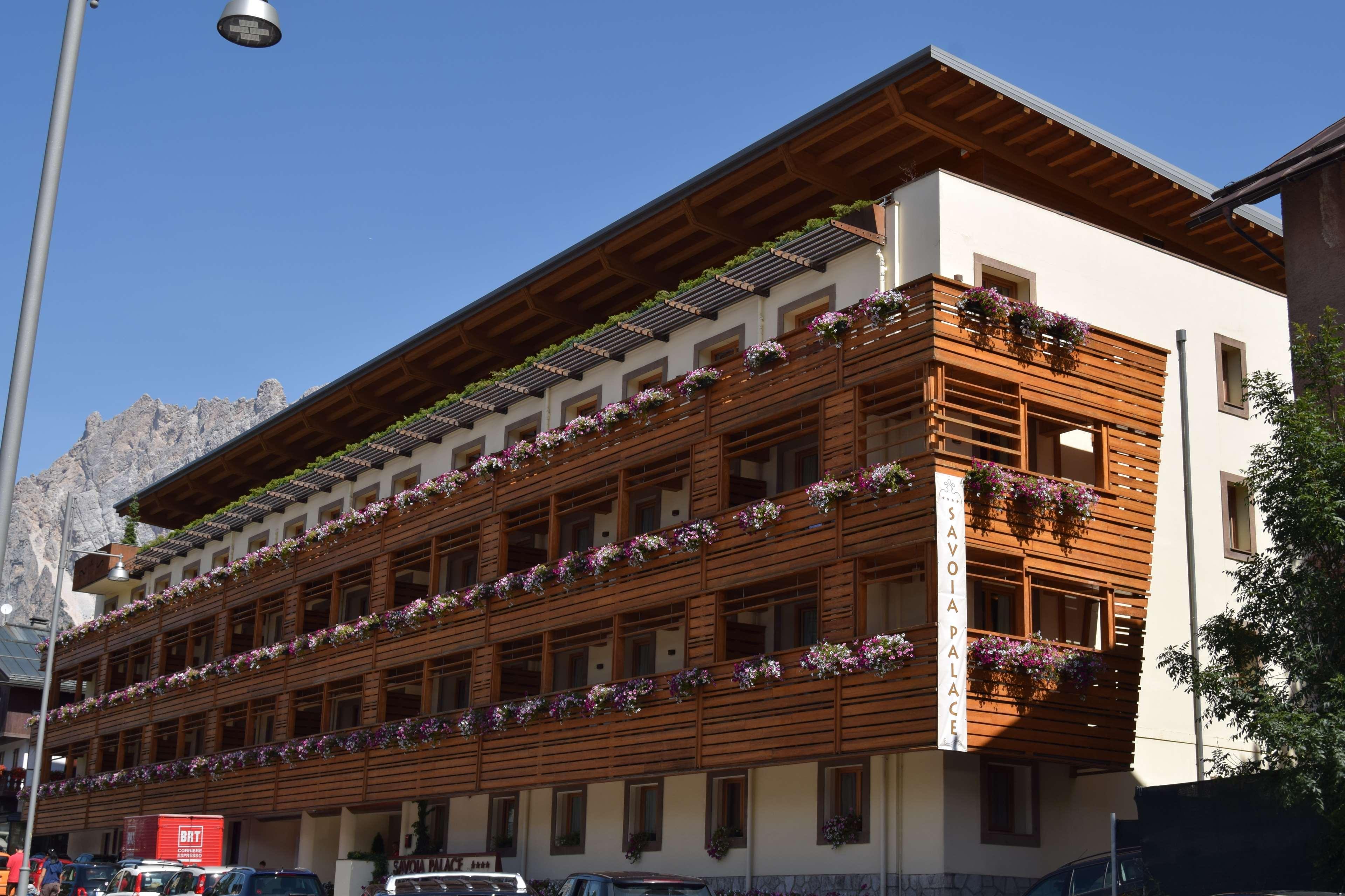 Radisson Residences Savoia Palace Cortina d’Ampezzo Extérieur photo
